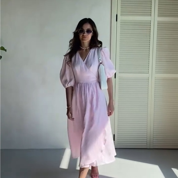 Elegant Gauze Pink Midi Dress - Picture 7 of 7